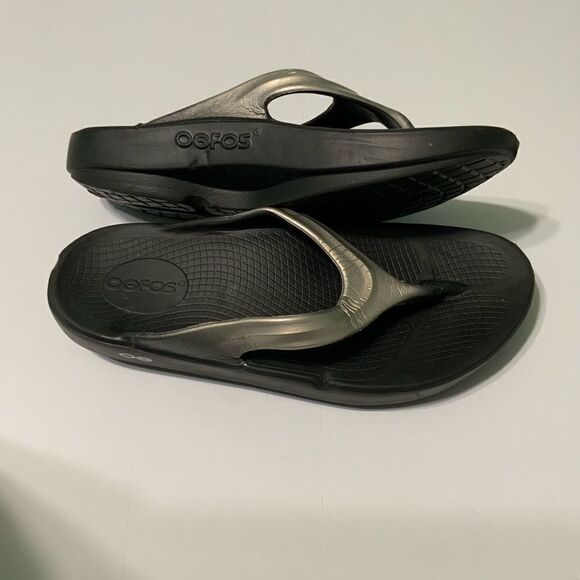 OOFOS OOlala Women's size 7 - Picture 5 of 6